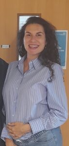 Pregnant woman resting her hand on her stomach